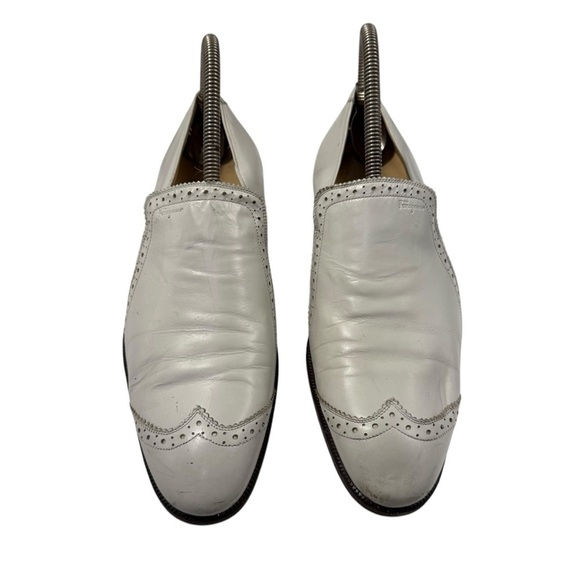 Salvatore Ferragamo wing tip white leather slip on loafer size 7.5 - Picture 2 of 12